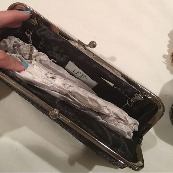 ANN TAYLOR Loft Simple & Subtle - Picture 2 of 3